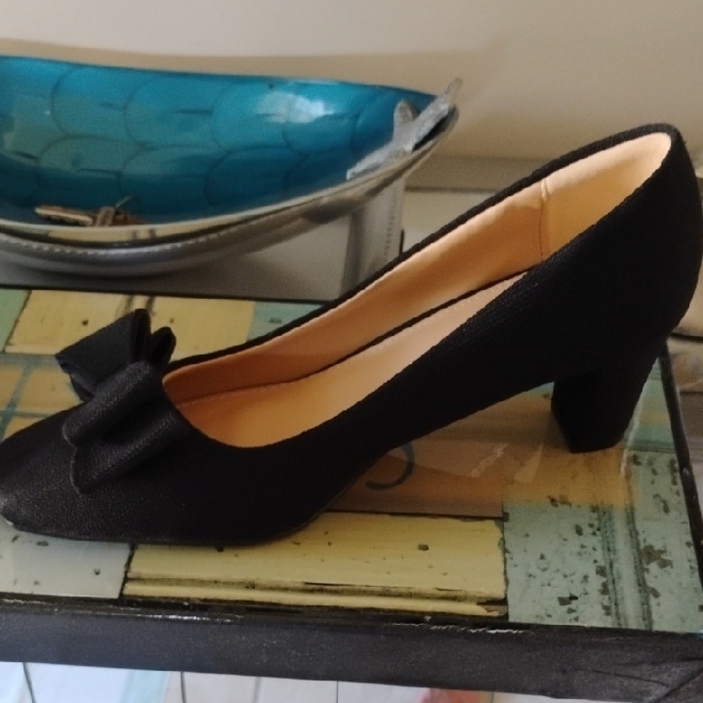 Elegant Black Women's Shoes